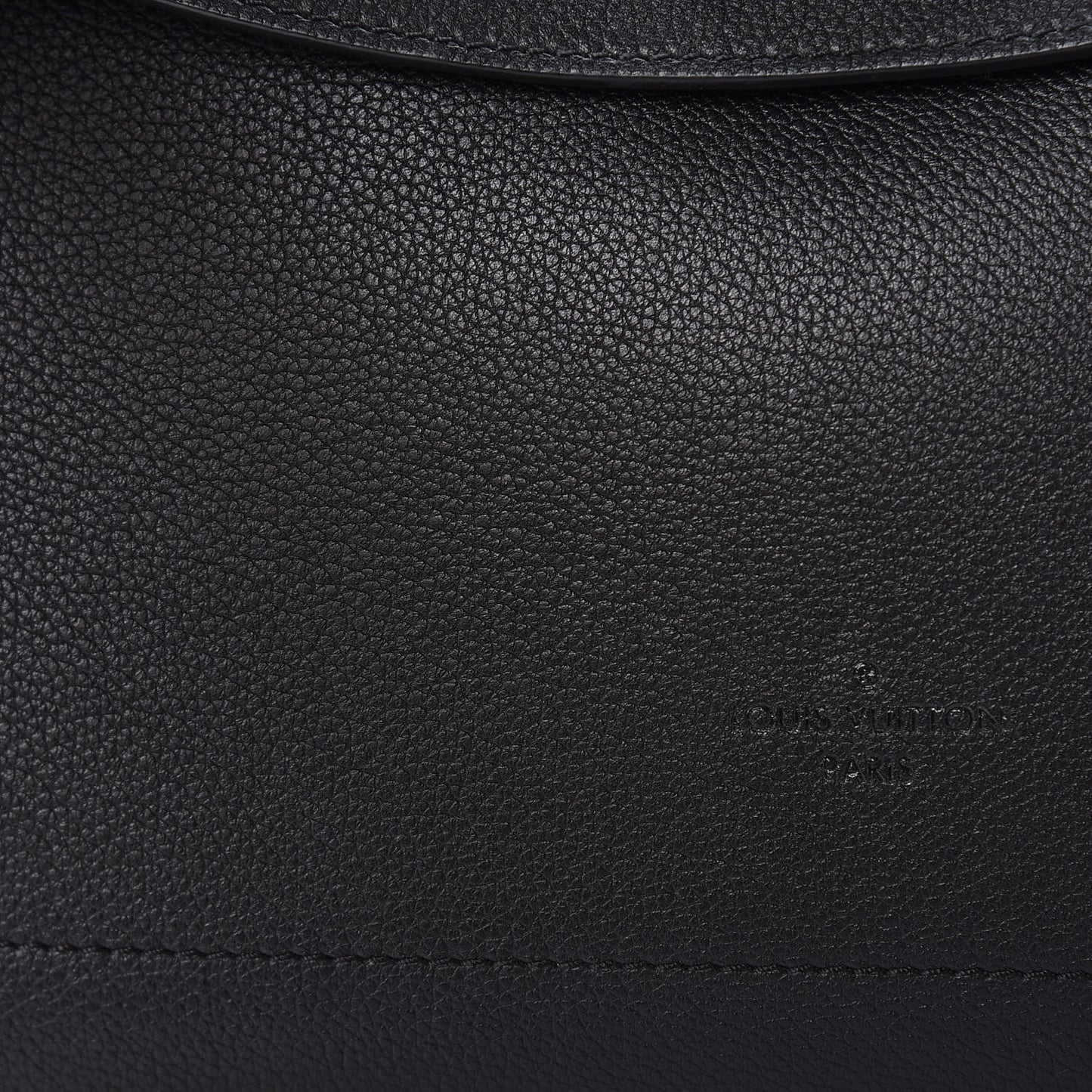 Soft Calfskin Lockme Ever Black