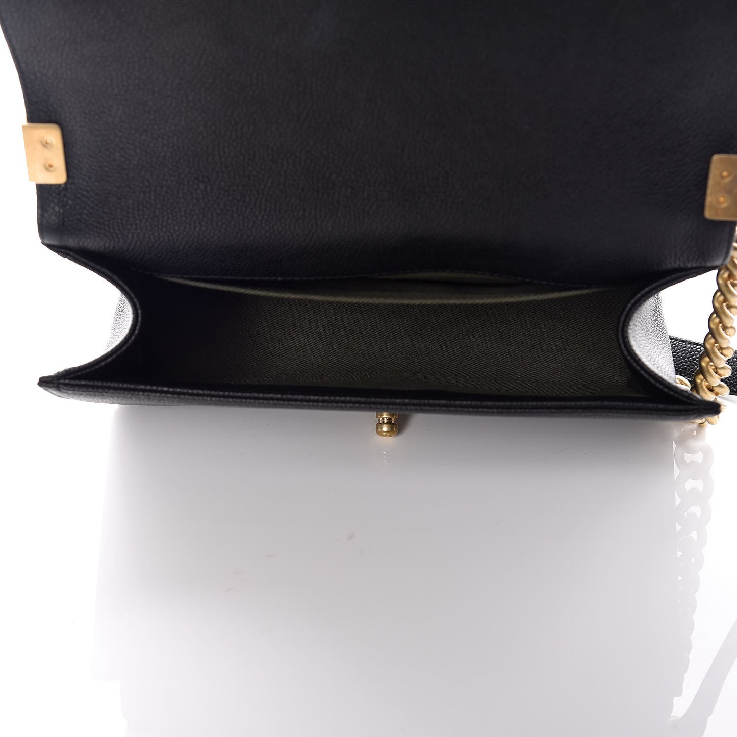 Caviar Quilted Medium Boy Flap Black