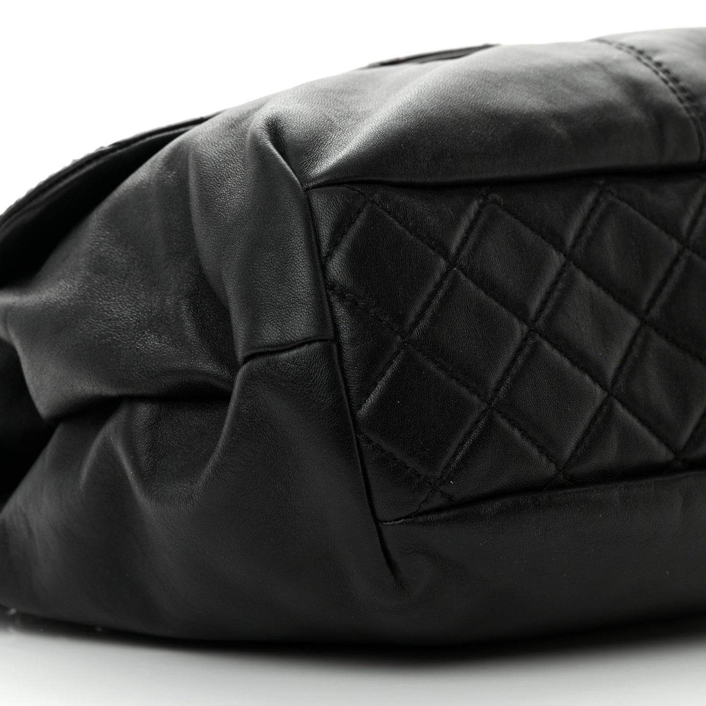 Calfskin Quilted Large Trianon Messenger Flap Black