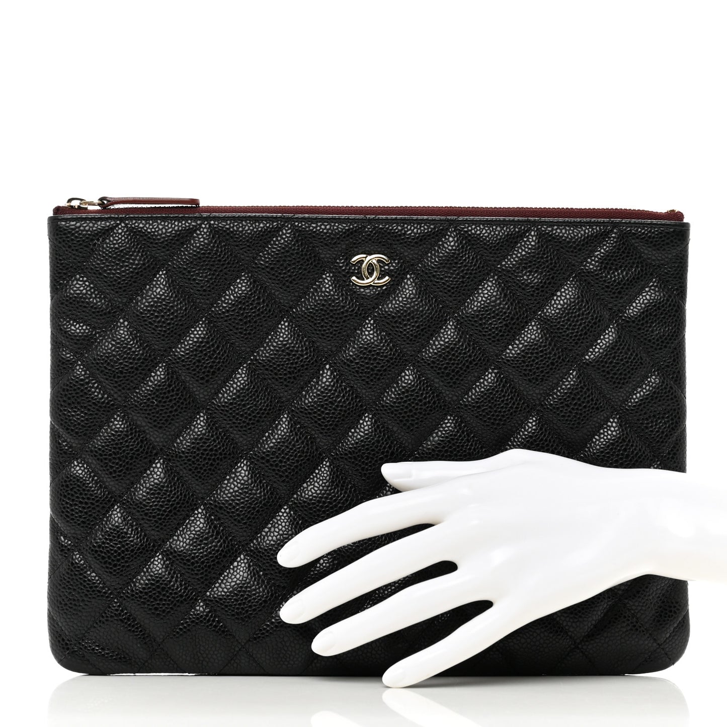 Caviar Quilted Medium Cosmetic Case Black
