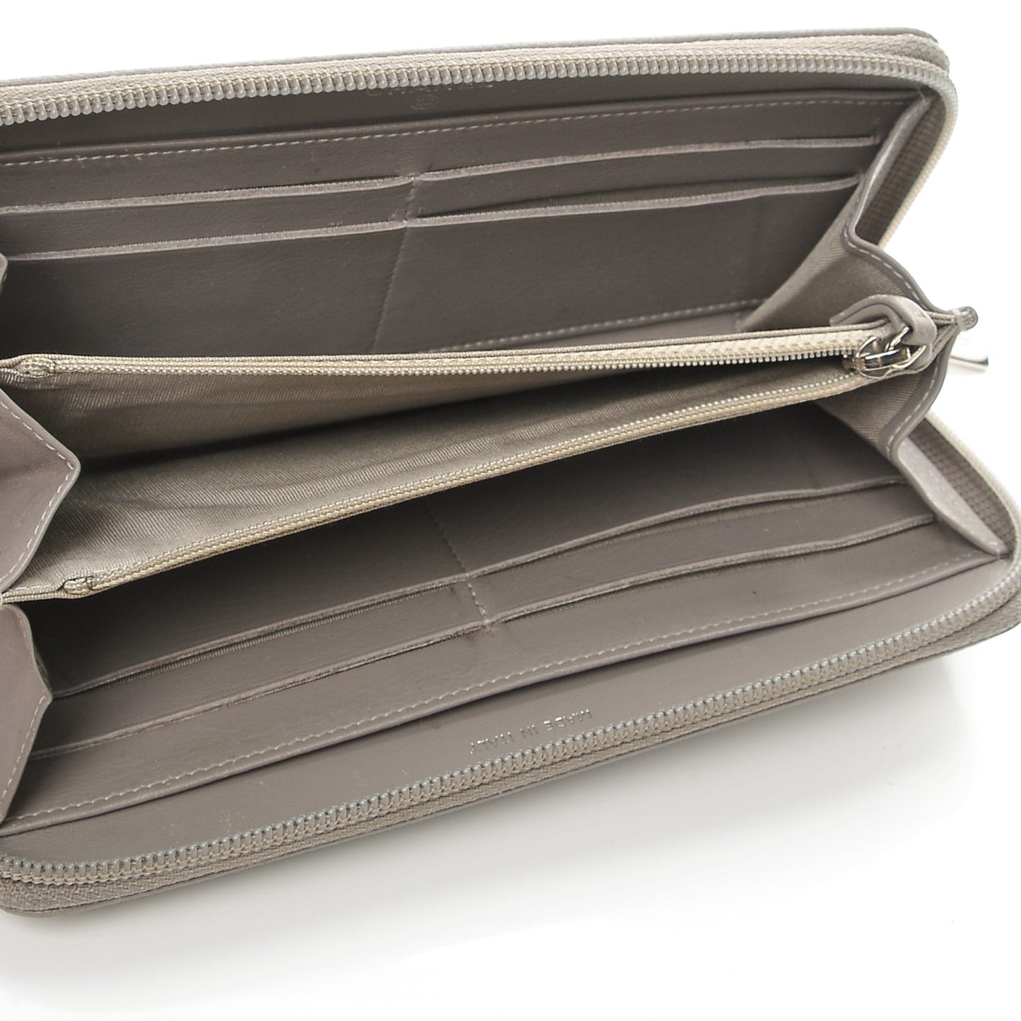 Caviar Large Timeless CC Gusset Zip Around Wallet Light Gray