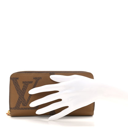 Louis Vuitton Reverse Monogram Giant Zippy Wallet 2 of 7
