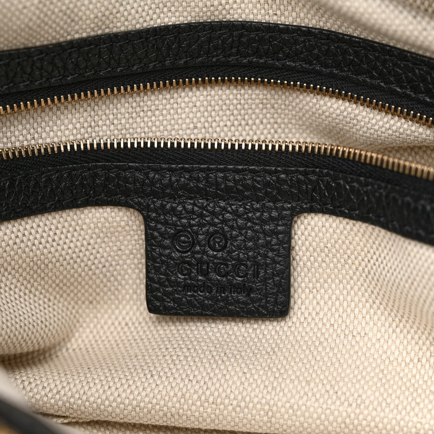Pebbled Calfskin Large Soho Hobo Black