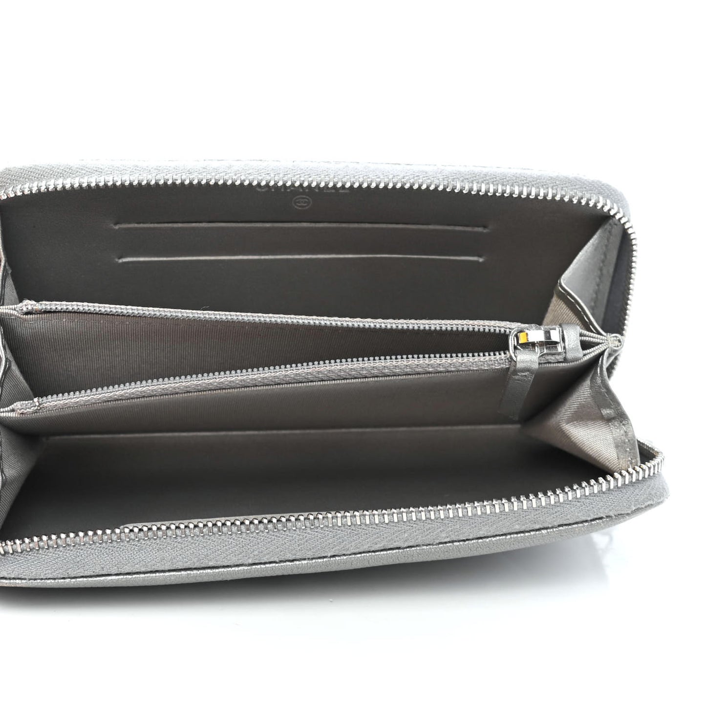 Metallic Caviar Quilted Medium Maxi CC Zip Around Wallet Grey