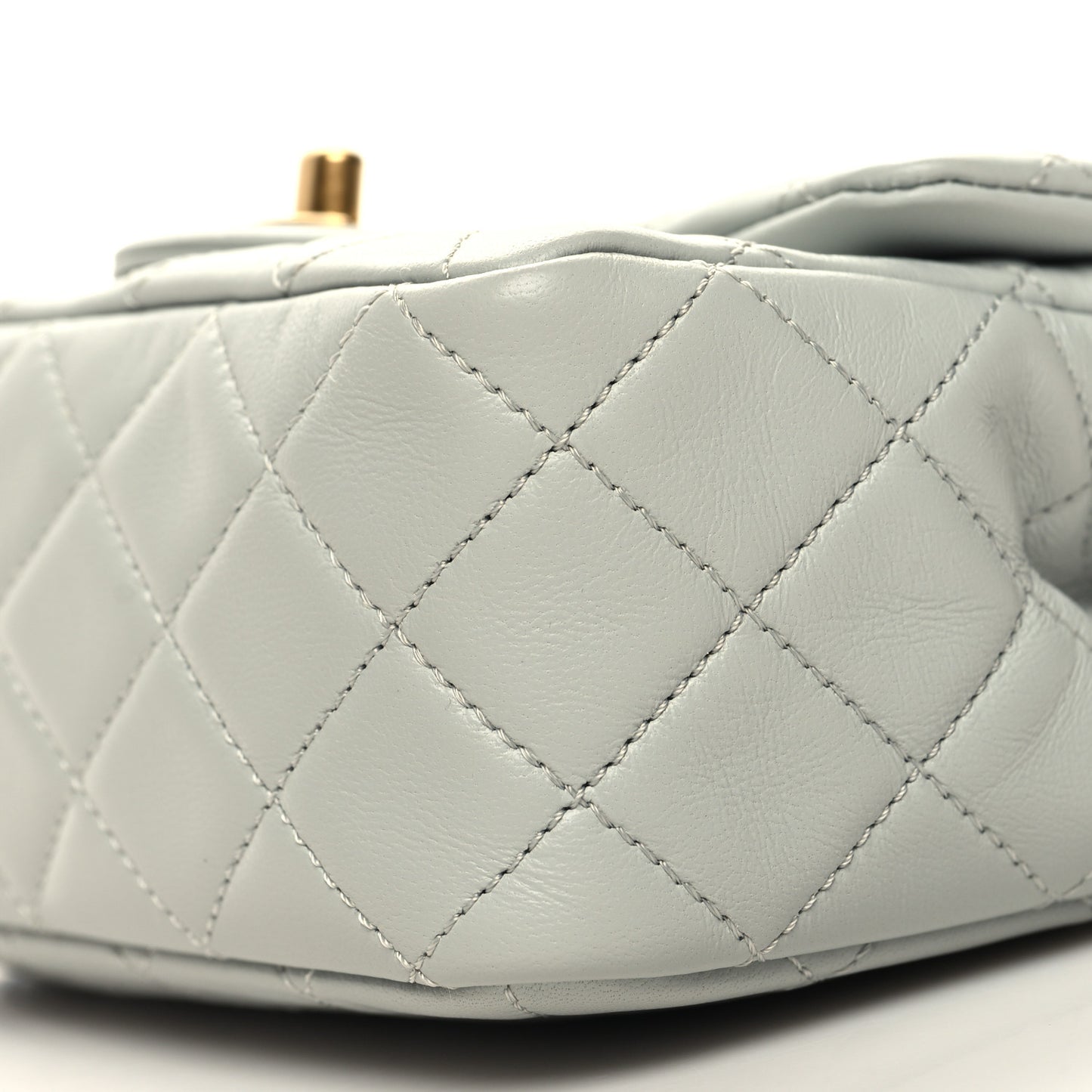 Lambskin Quilted Mini Pearl Crush Flap Light Grey