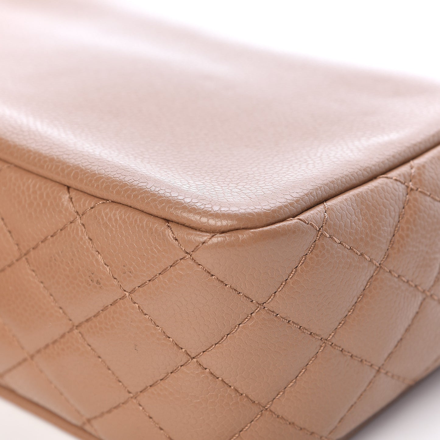 Caviar Medium Timeless CC Flap Beige