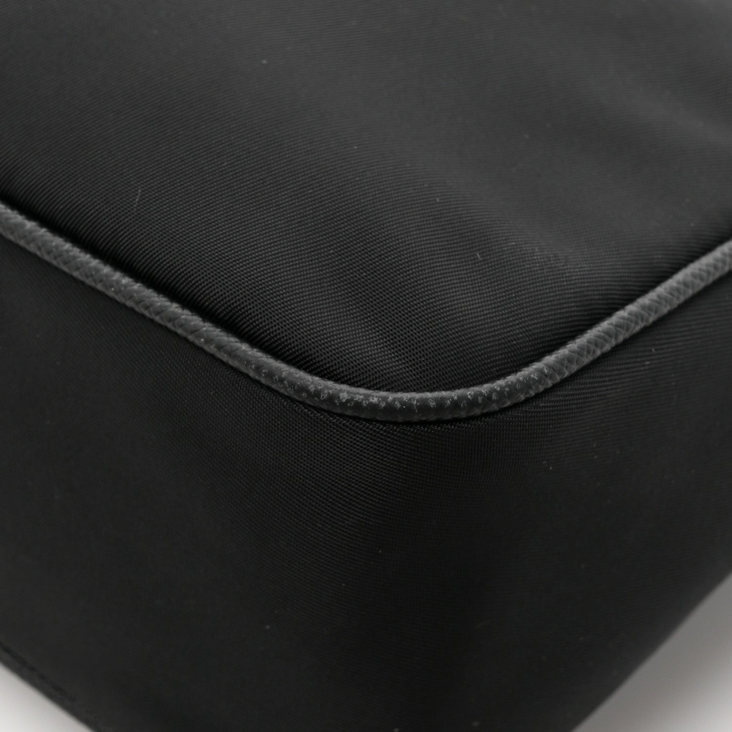 Prada Nylon Re-Edition 2005 Shoulder Bag Black 13 of 18