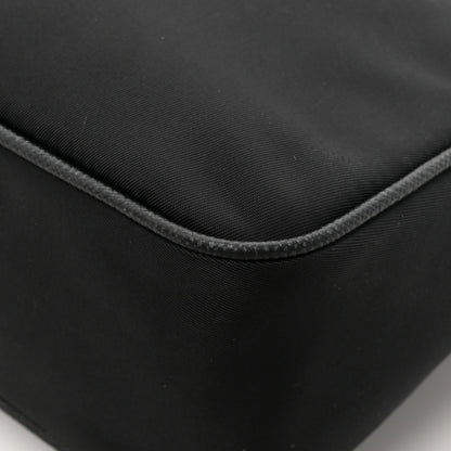 Prada Nylon Re-Edition 2005 Shoulder Bag Black 13 of 18