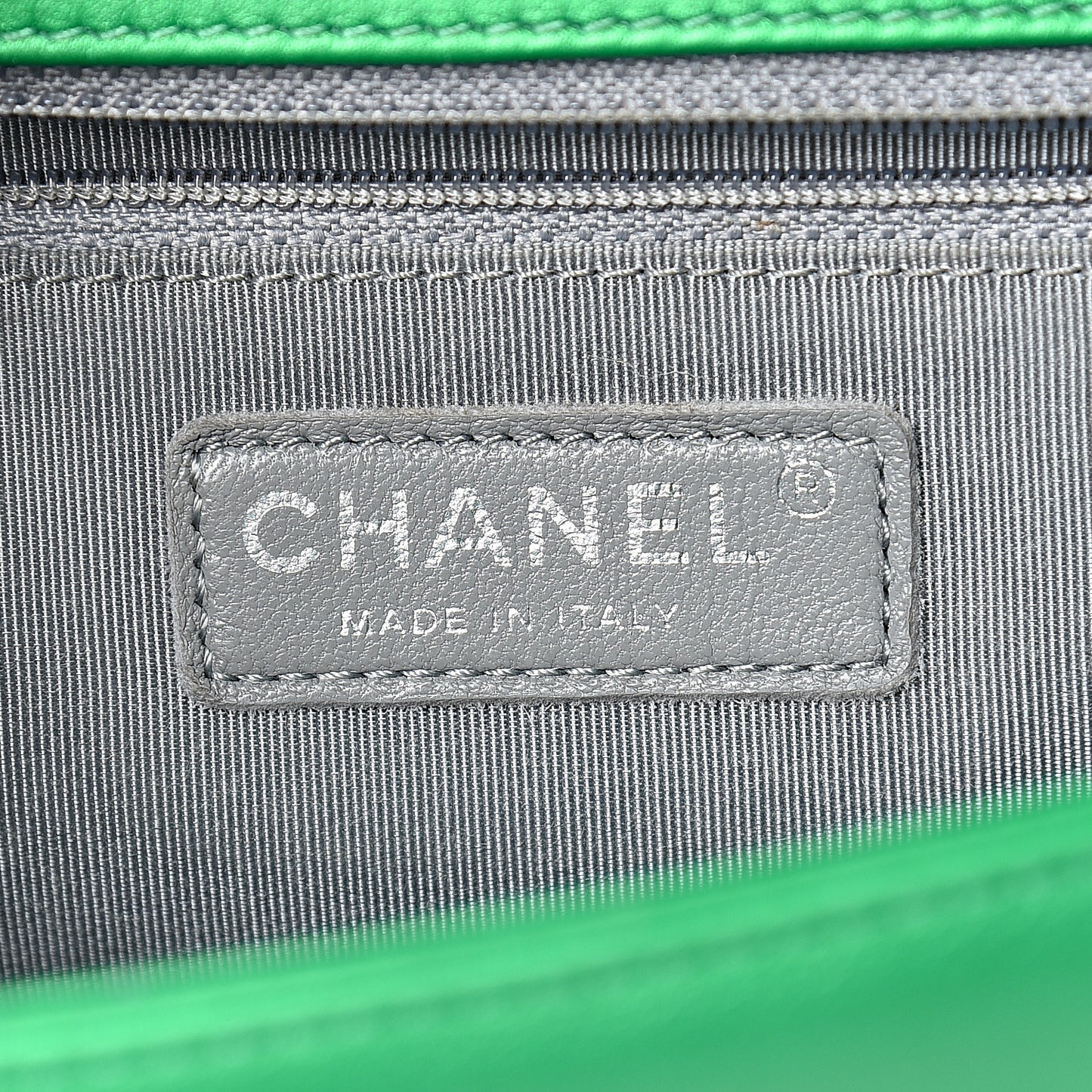 Metallic Calfskin Quilted New Medium Boy Flap Green