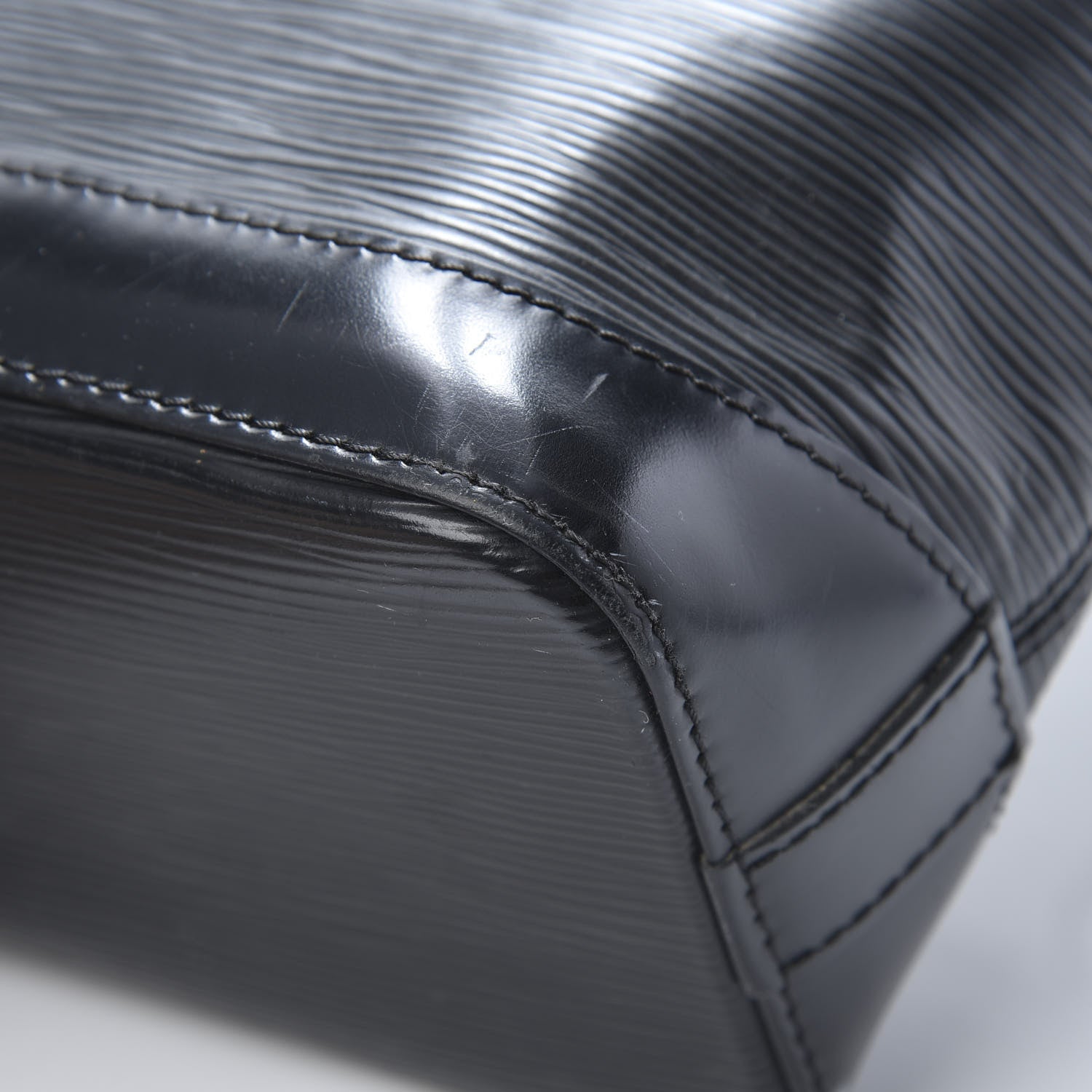 Louis Vuitton Epi Lockit Black 9 of 14