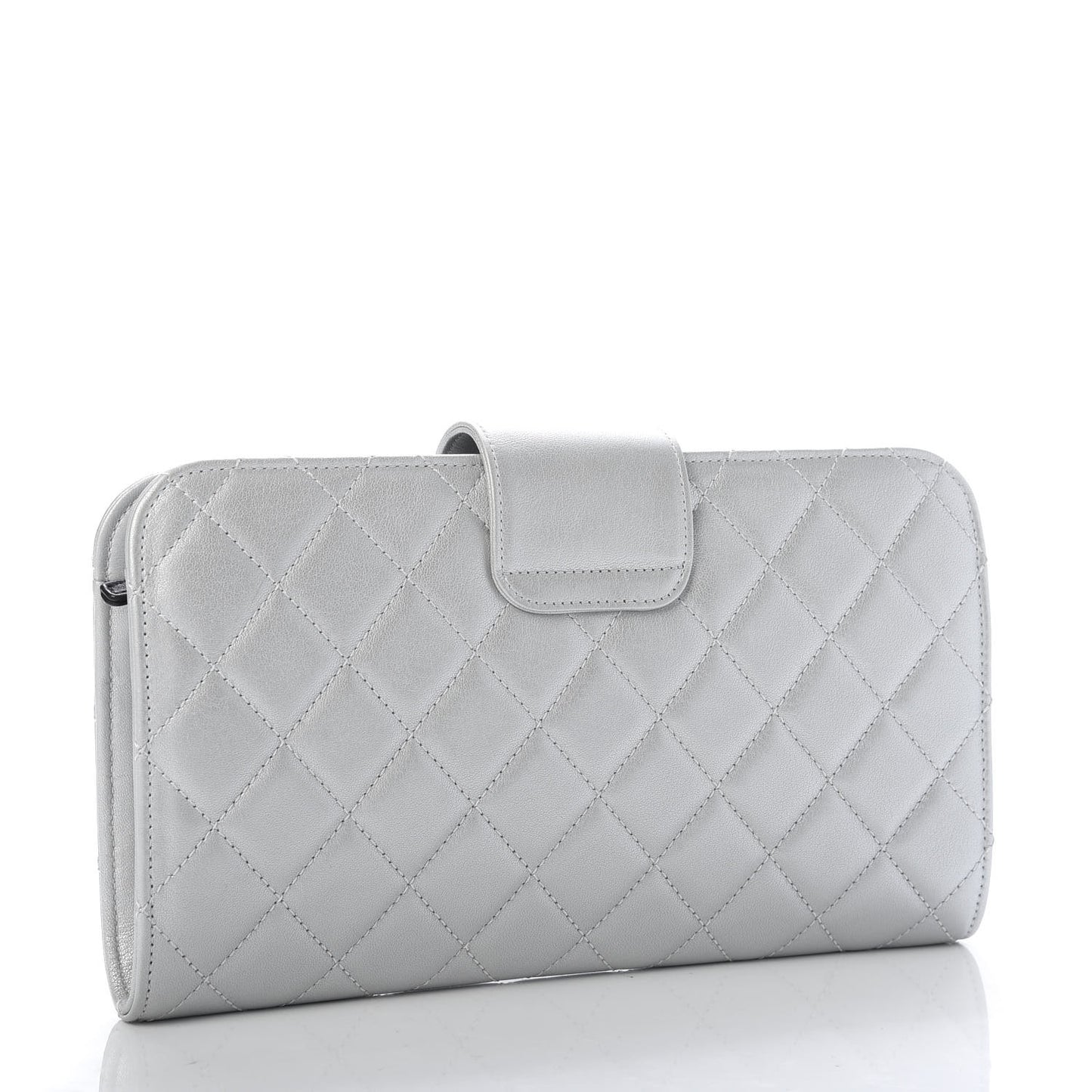 Metallic Sheepskin Quilted Beauty Lock Clutch Silver