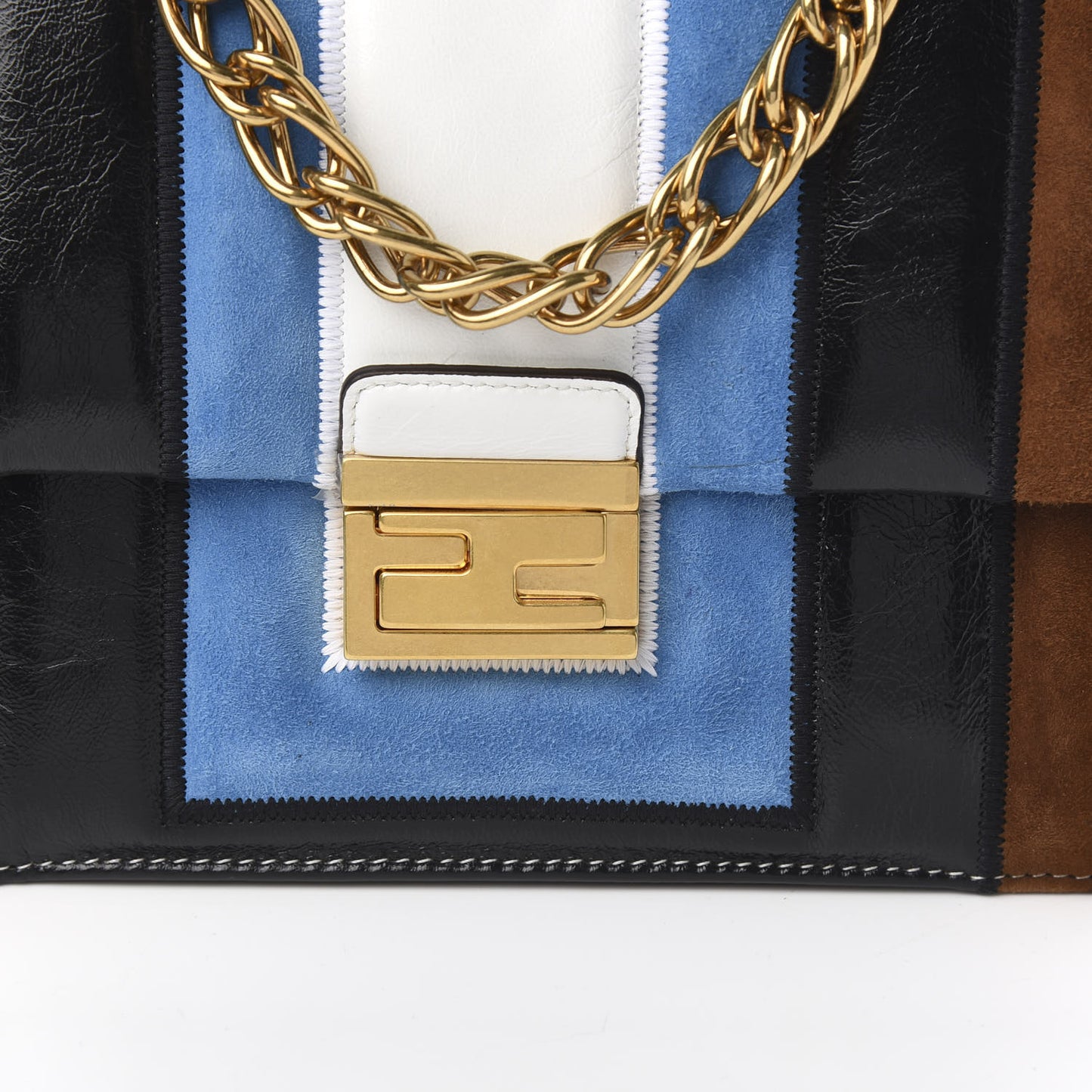 Agnello Old Shine Chamois F is Fendi Embossed Kan U Shoulder Bag White Nebula Multicolor