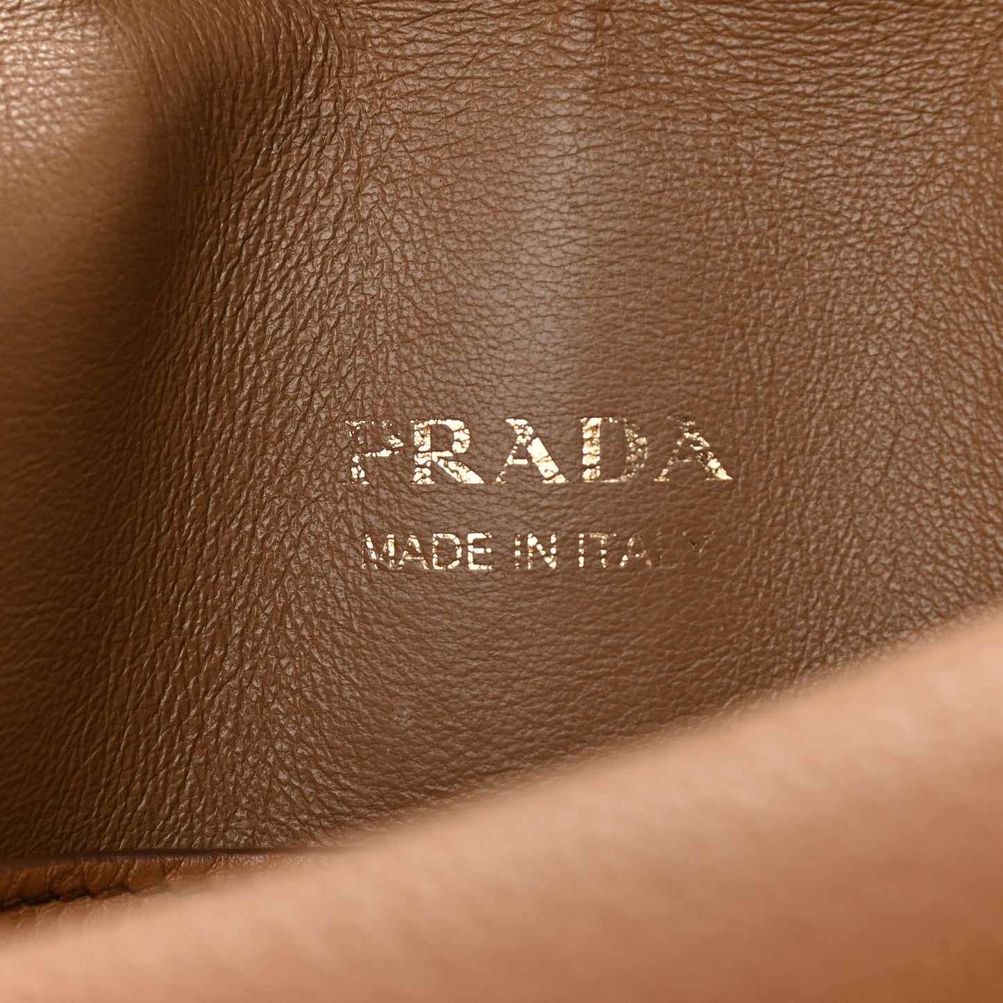 Vitello Daino Flap Shoulder Bag Caramel