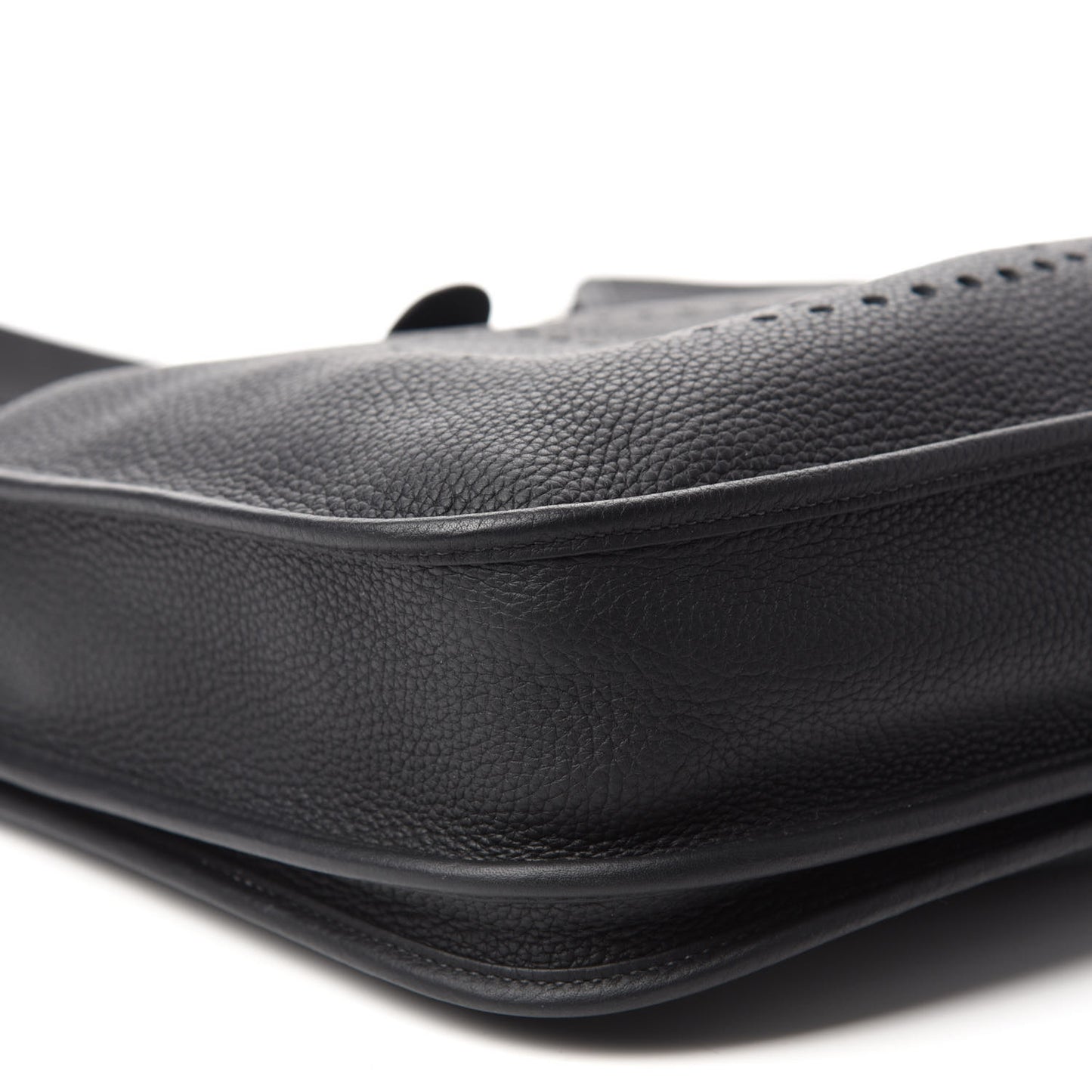 Taurillon Clemence Evelyne III PM Black