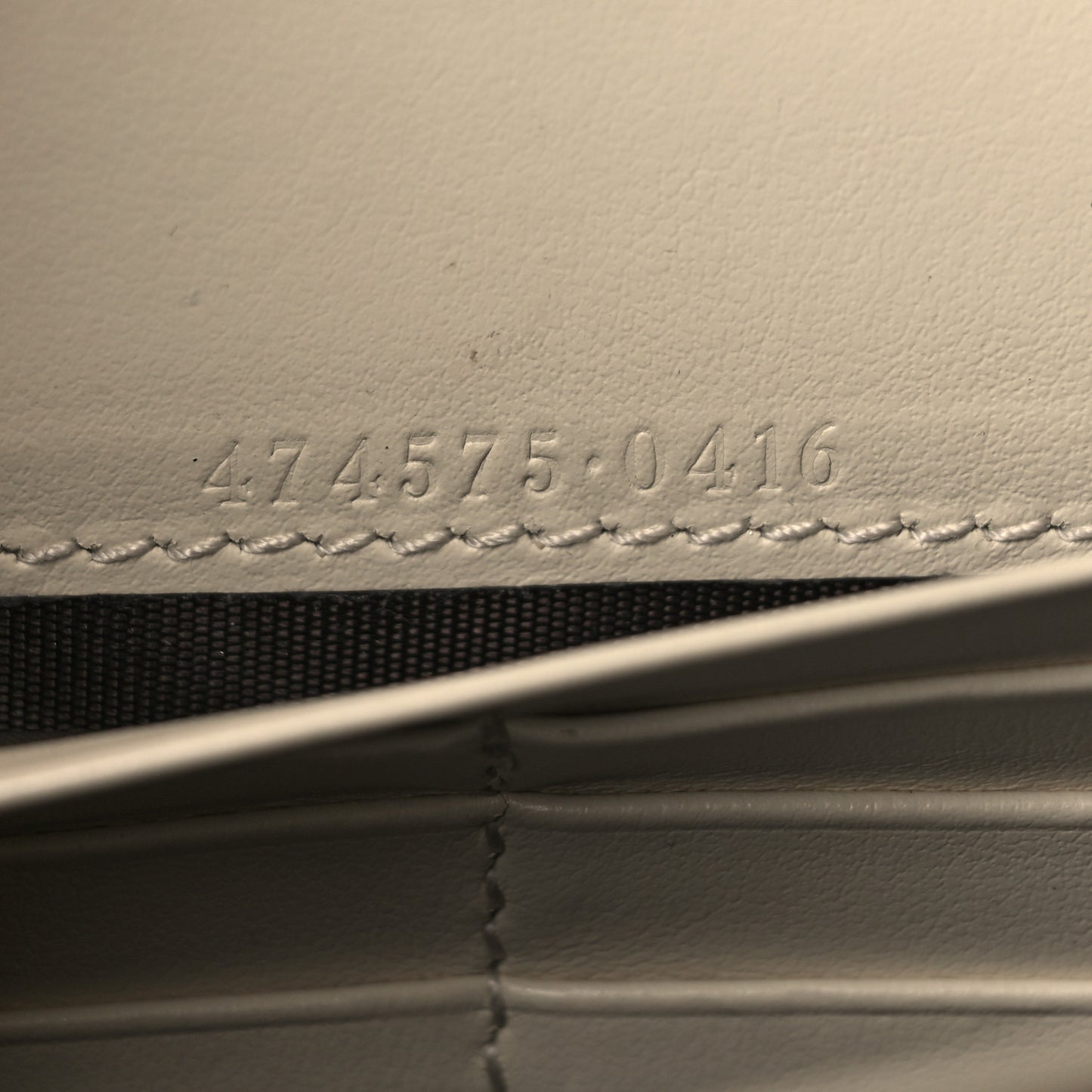 Calfskin Matelasse GG Marmont Chain Wallet Mystic White