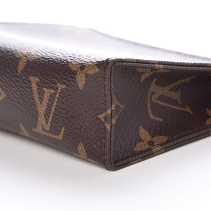 Louis Vuitton Monogram Toiletry Pouch 15 8 of 9