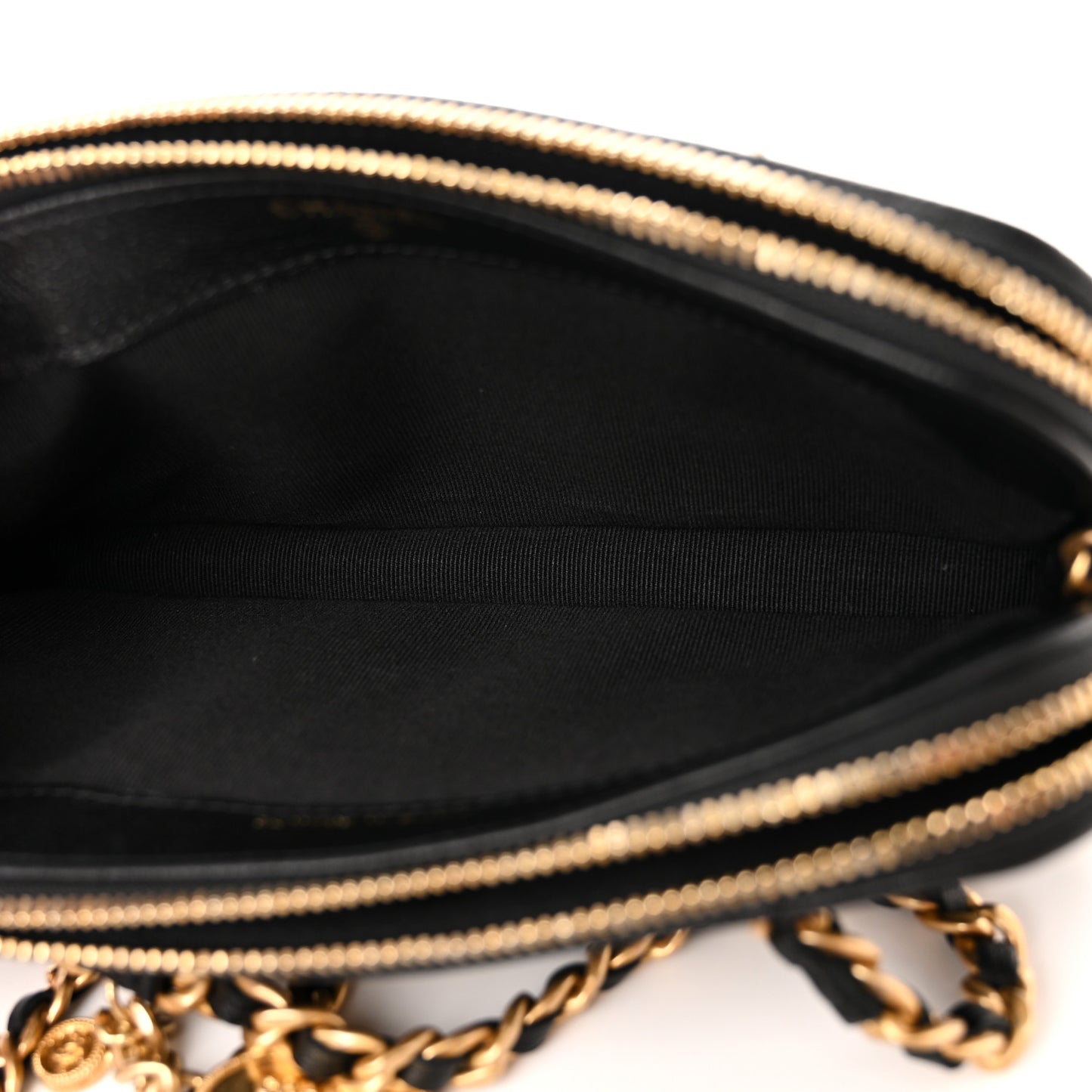 Caviar Quilted Top Handle Phone Holder With Chain Black