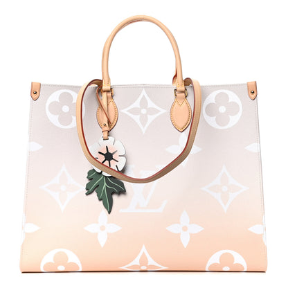 Louis Vuitton Monogram Giant By The Pool Onthego GM Brume 1 of 5