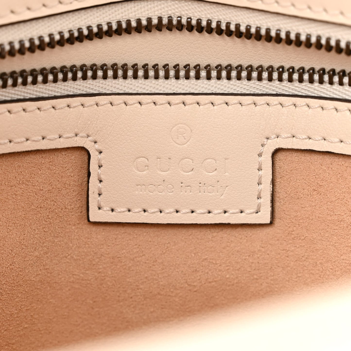 Calfskin Matelasse Small GG Marmont Shoulder Bag White
