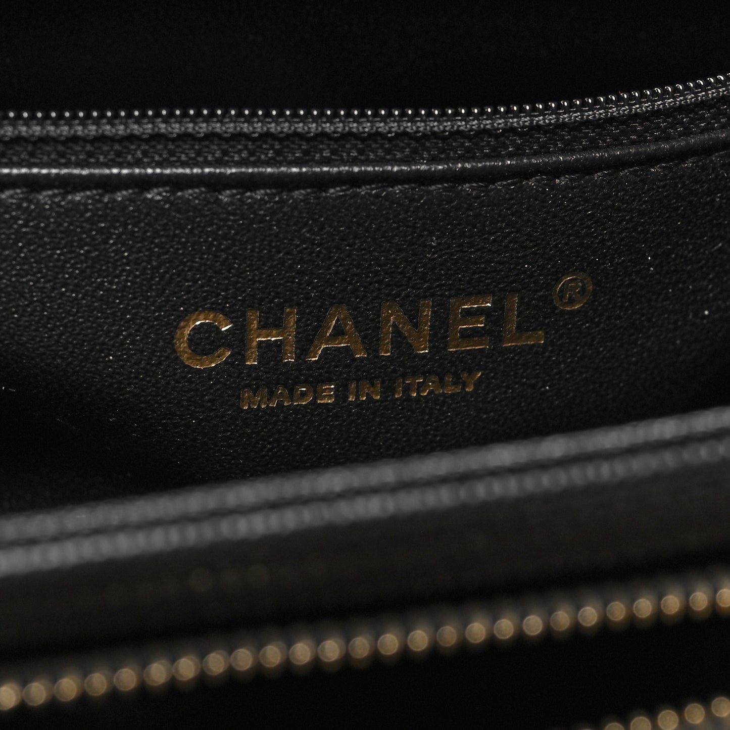 Caviar Quilted Large Business Affinity Flap Black