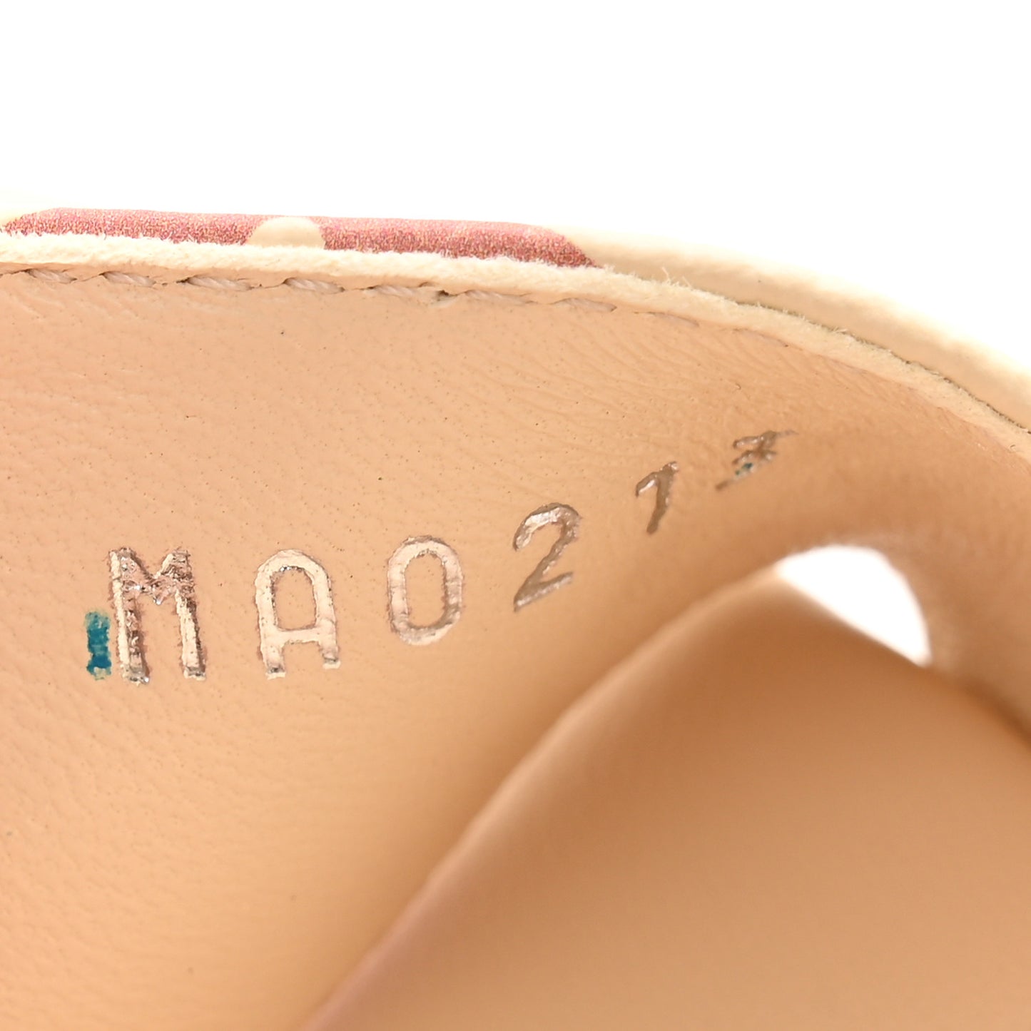 Calfskin Empreinte Silhouette Mules 38 Beige