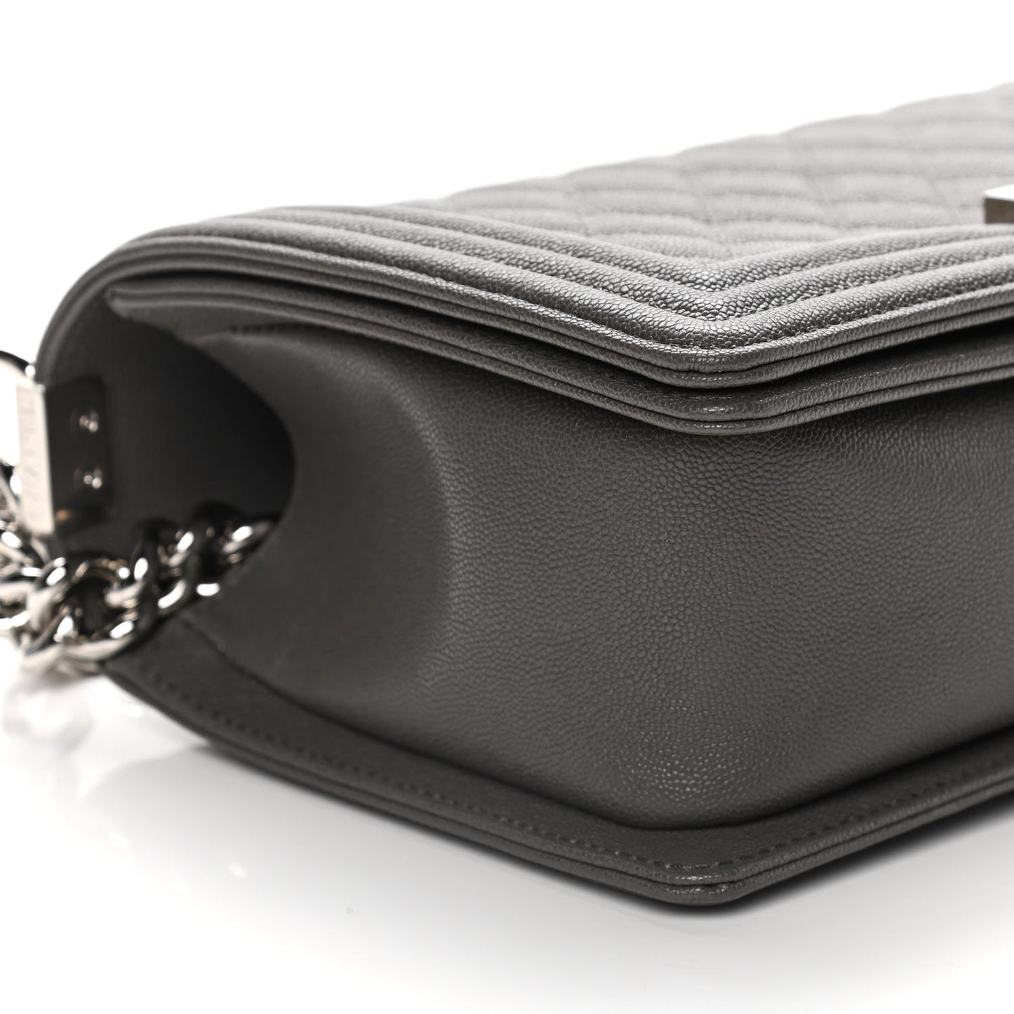 Caviar Quilted Medium Boy Flap Grey