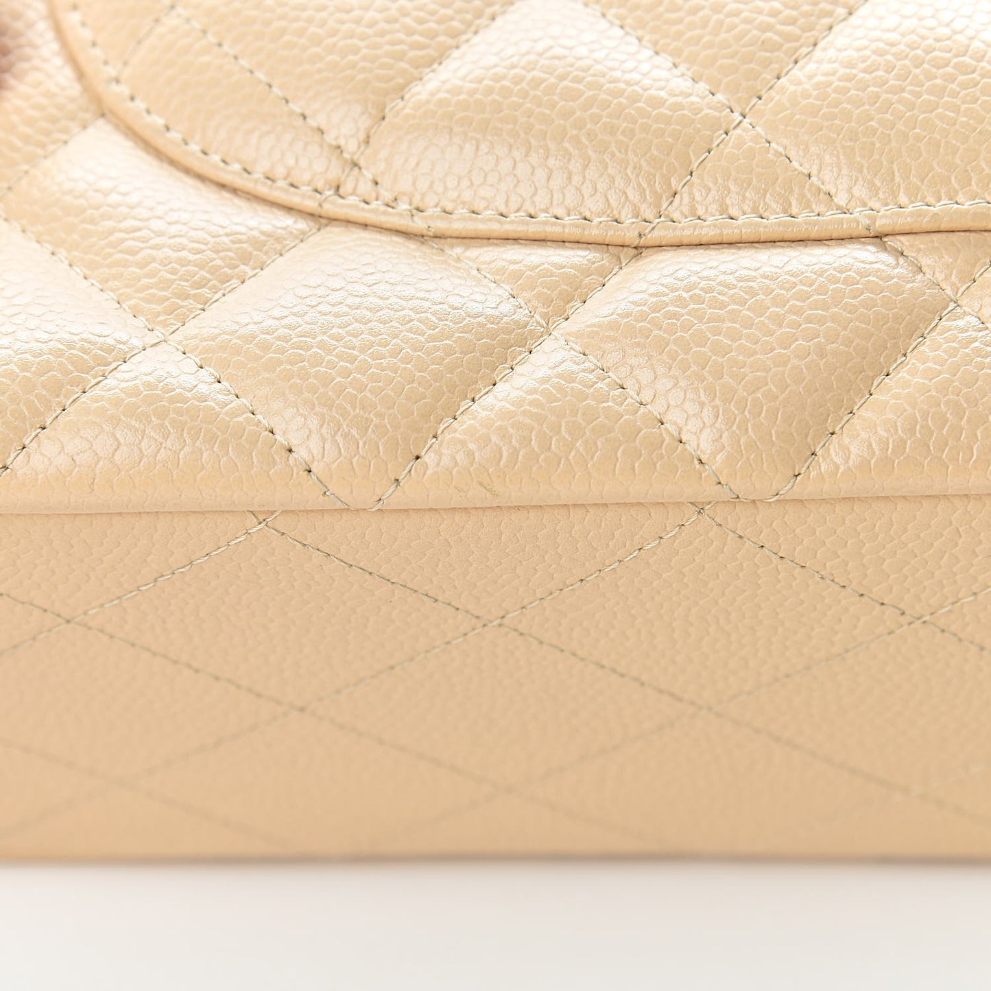 Caviar Quilted Jumbo Single Flap Beige Clair