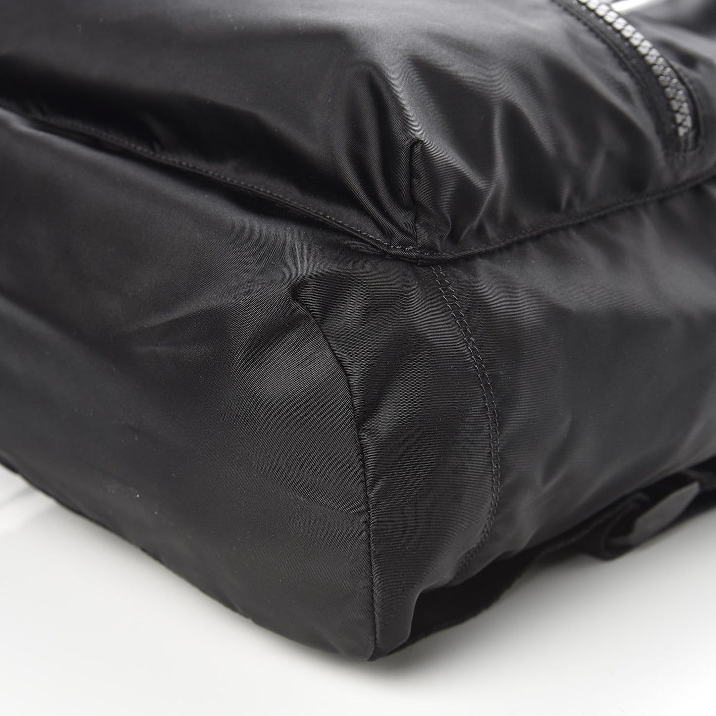 Nylon Light 3 Backpack Black White