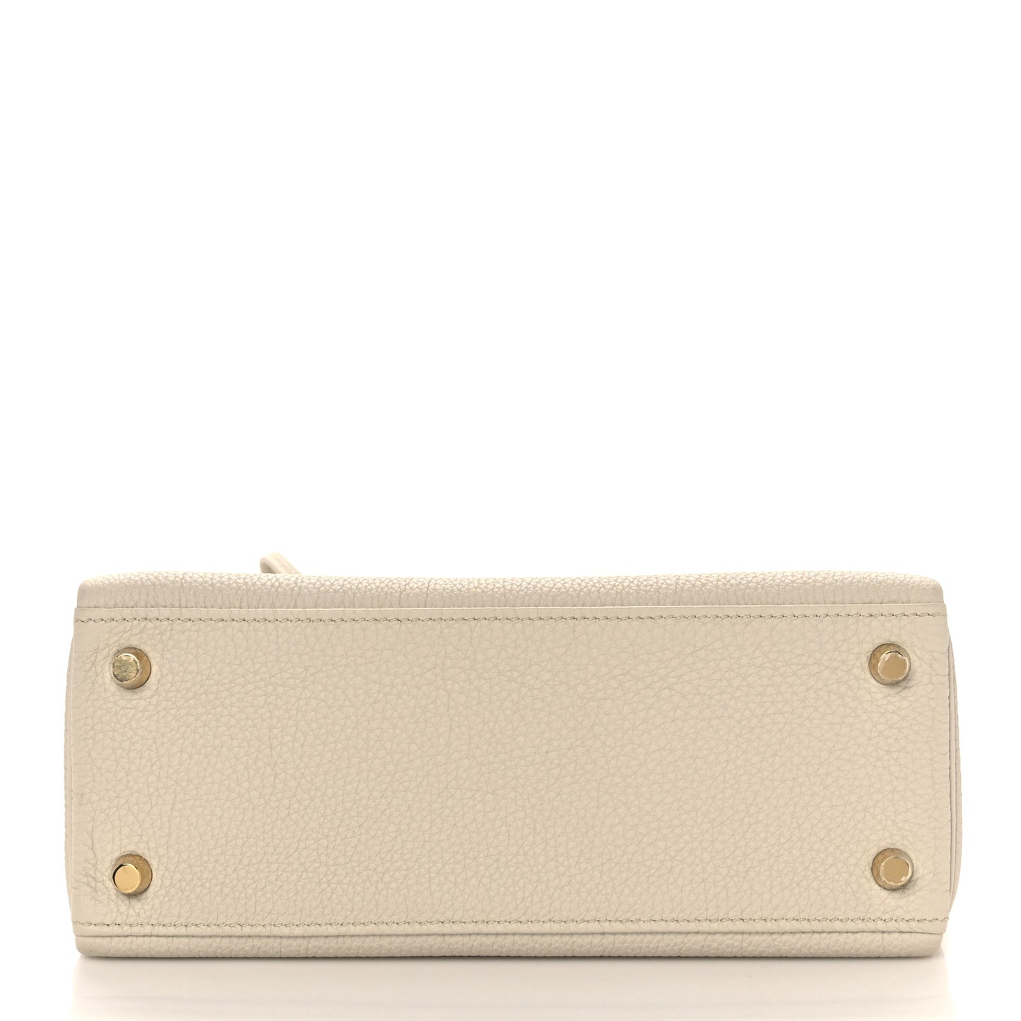 Togo Kelly Retourne 25 Beton