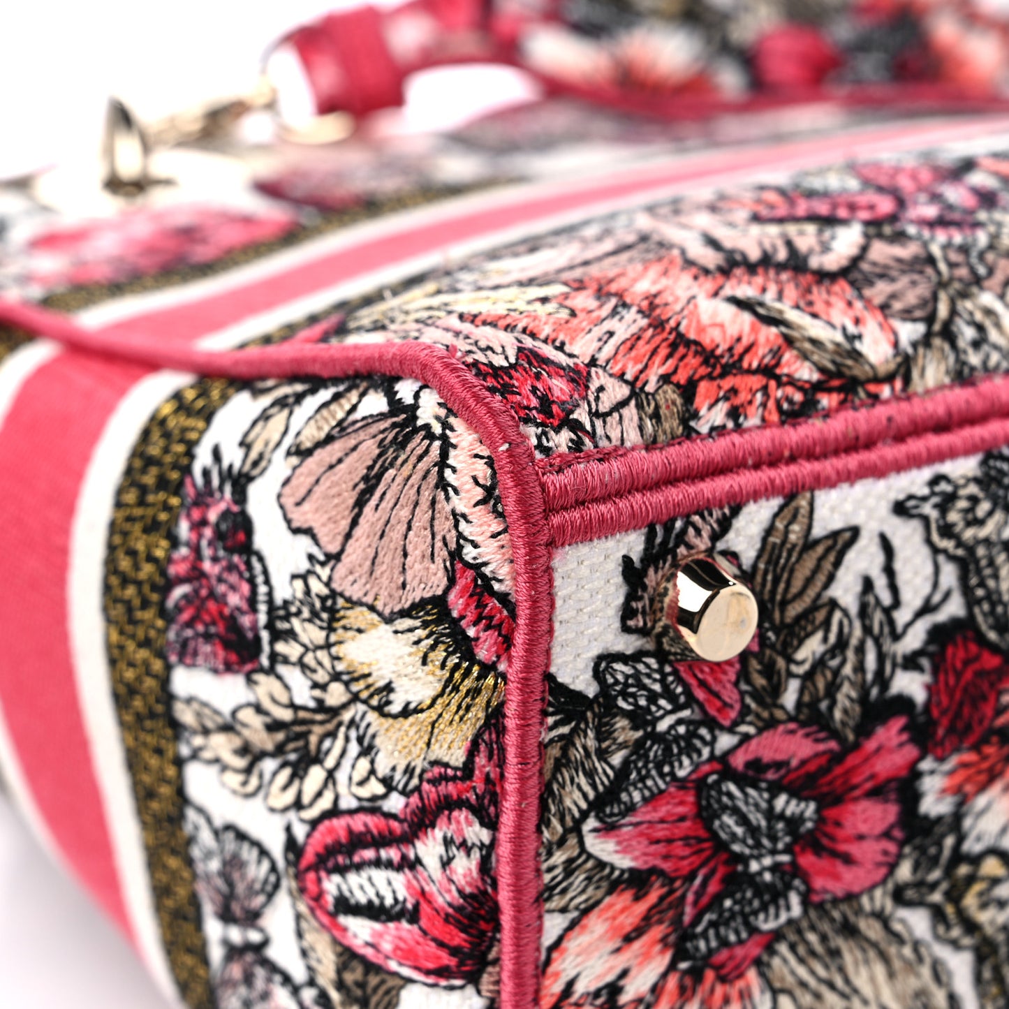 Canvas Embroidered Butterfly Print Medium Lady D-Lite Multicolor