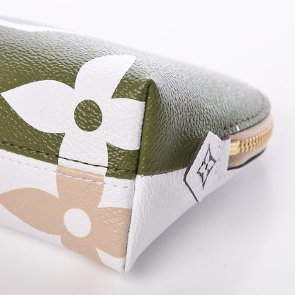 Louis Vuitton Monogram Giant Cosmetic Pouch Kaki 8 of 9