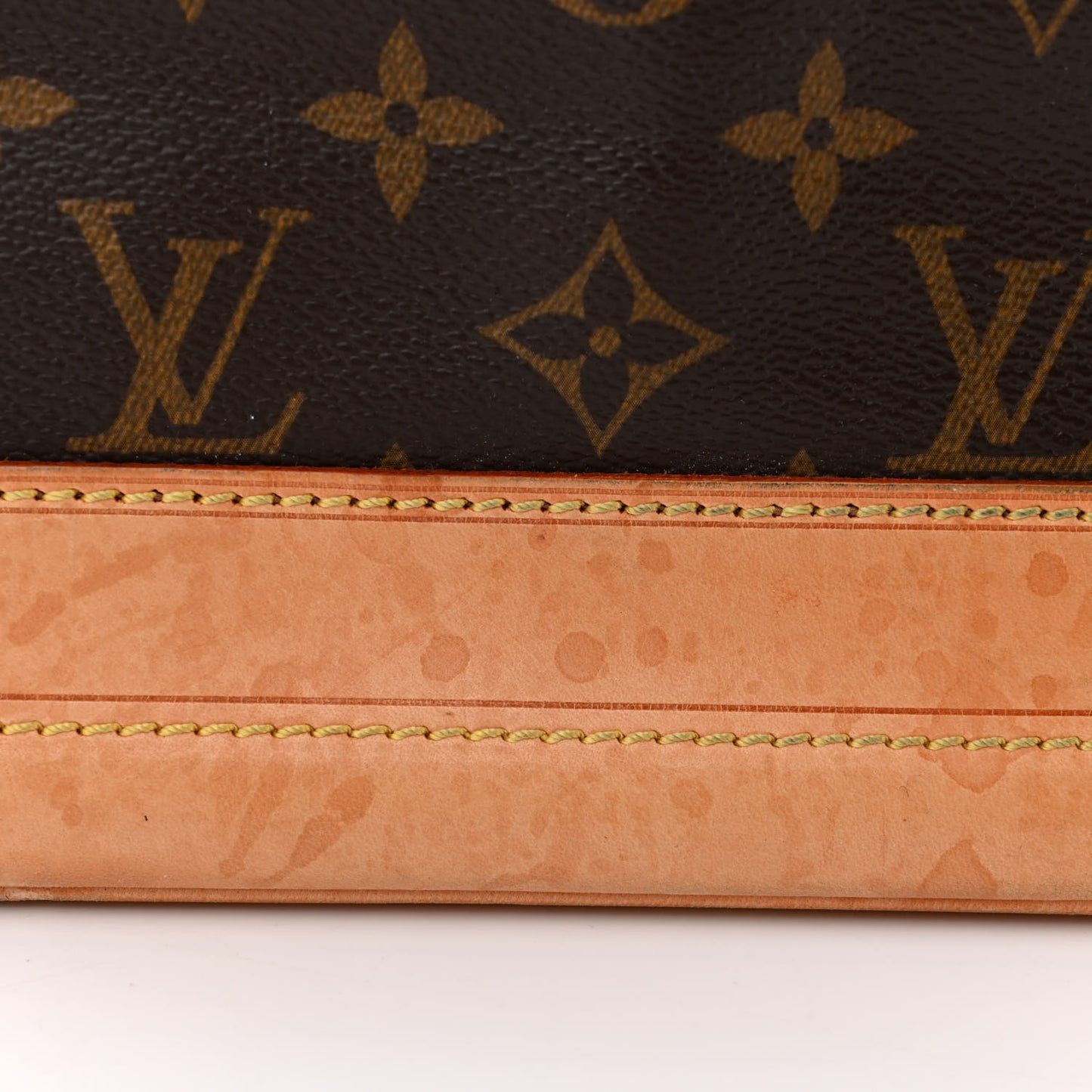 Monogram Noe