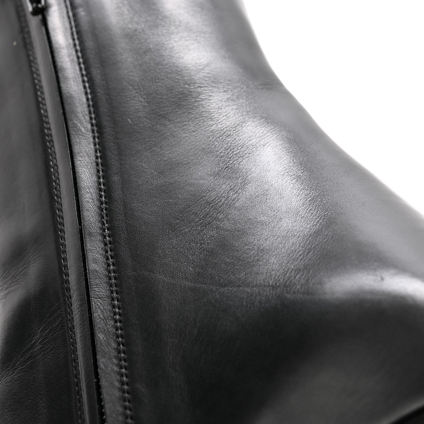 Calfskin Hourglass Bootie 38 Black