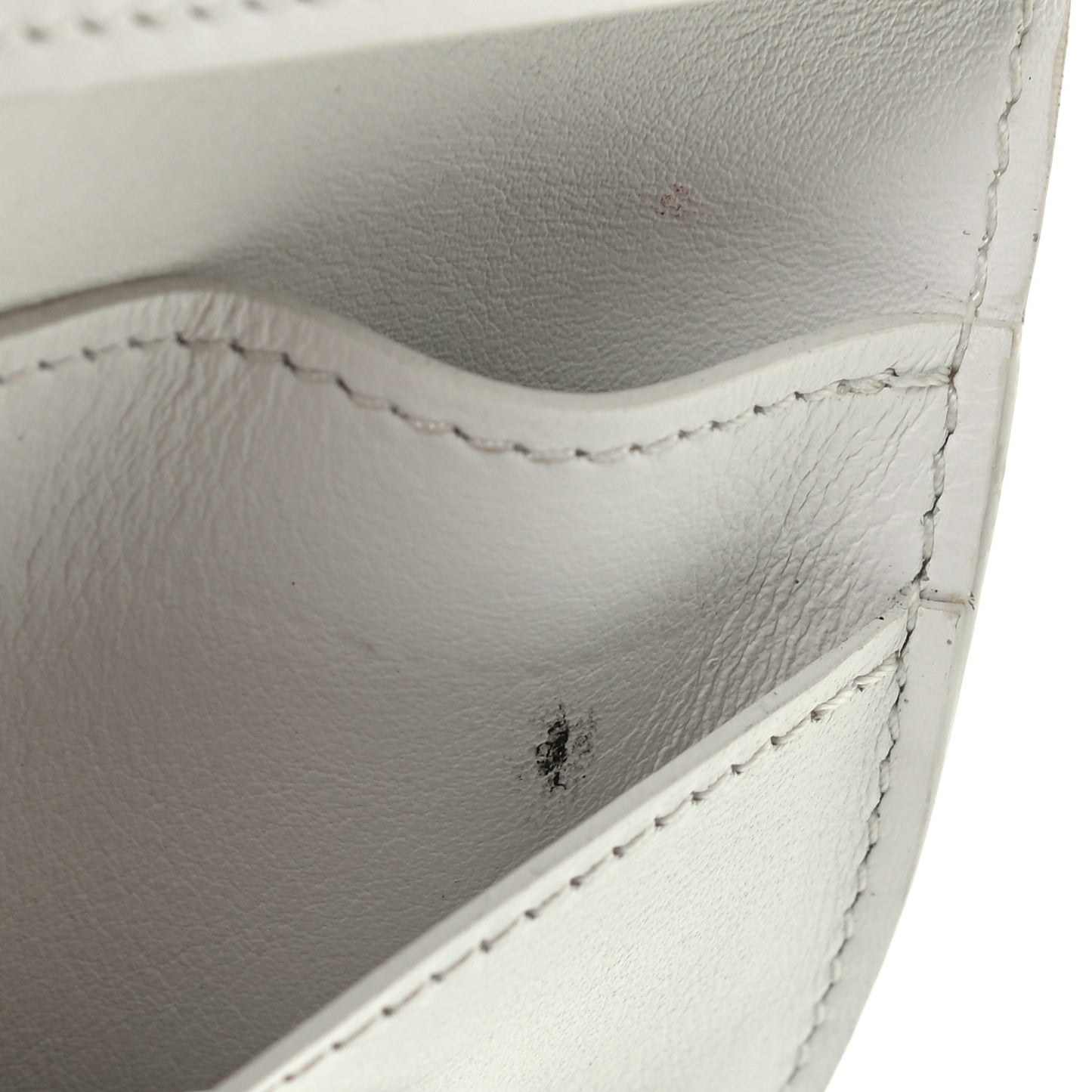 Taurillon Capucines XS Wallet White