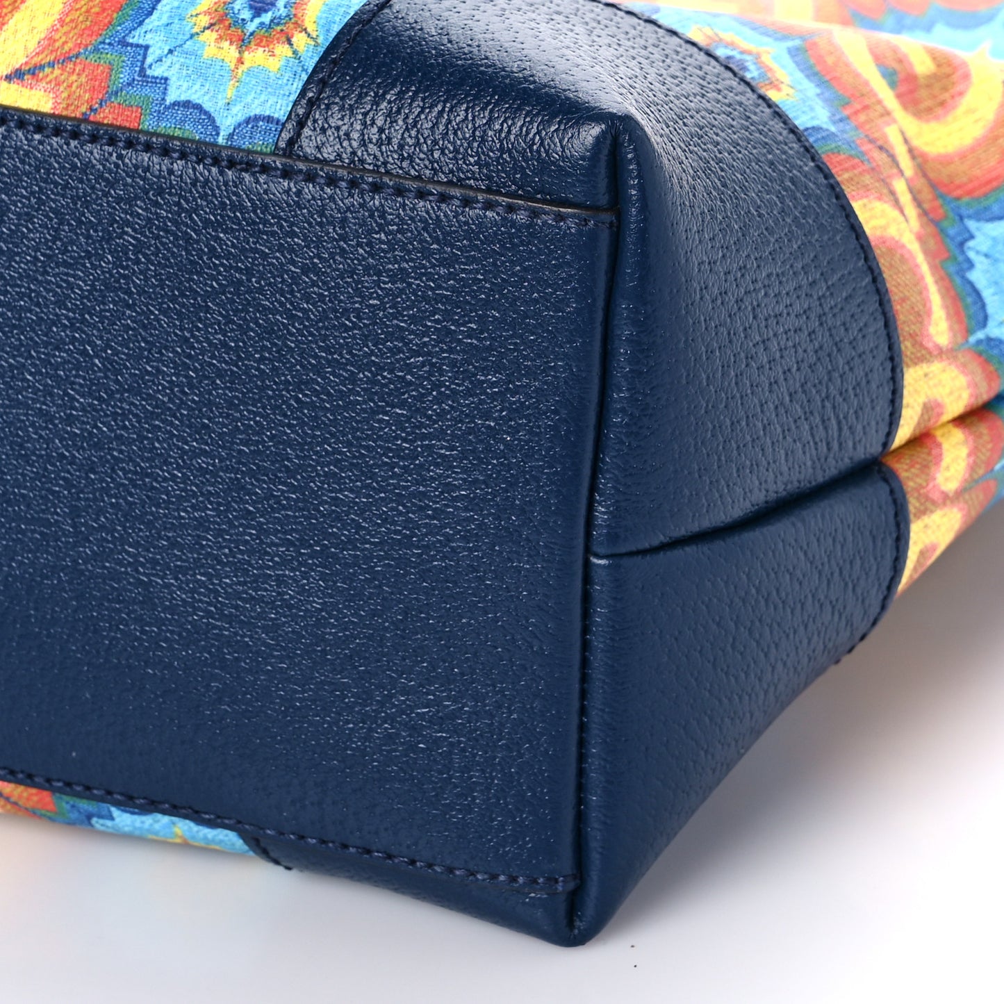 GG Supreme Kaleidoscope Calfskin Script Logo Gucci 100 Tote Bag Blue Orange Multicolor Blue Agata