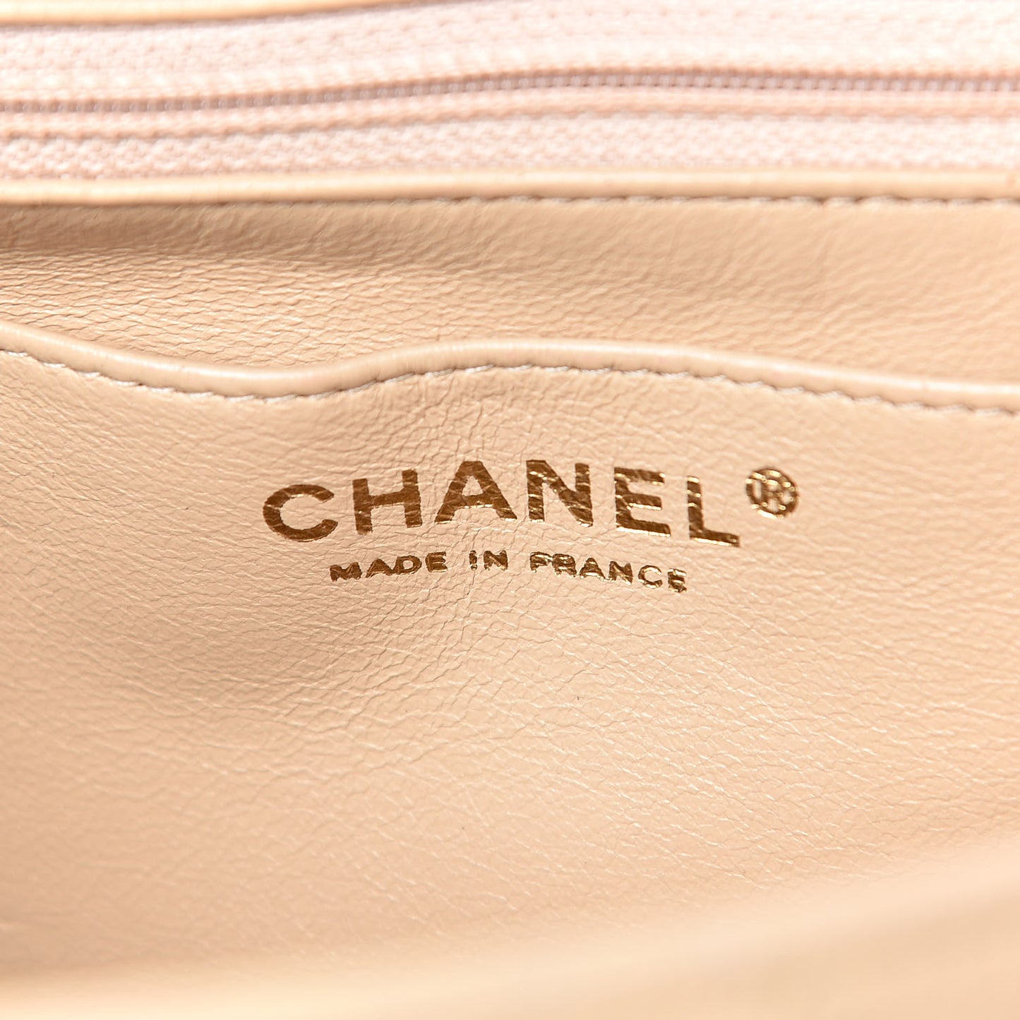 Caviar Quilted Jumbo Single Flap Beige Clair