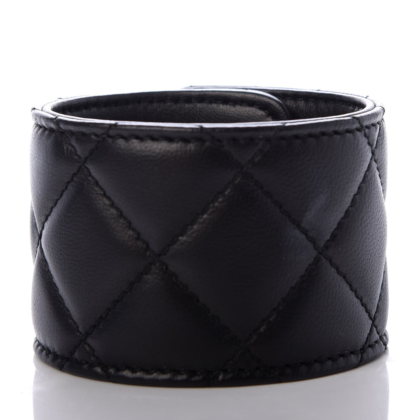 Lambskin Quilted CC Turnlock Cuff L Black