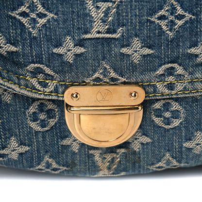 Louis Vuitton Monogram Denim Sac Plat Blue 15 of 31