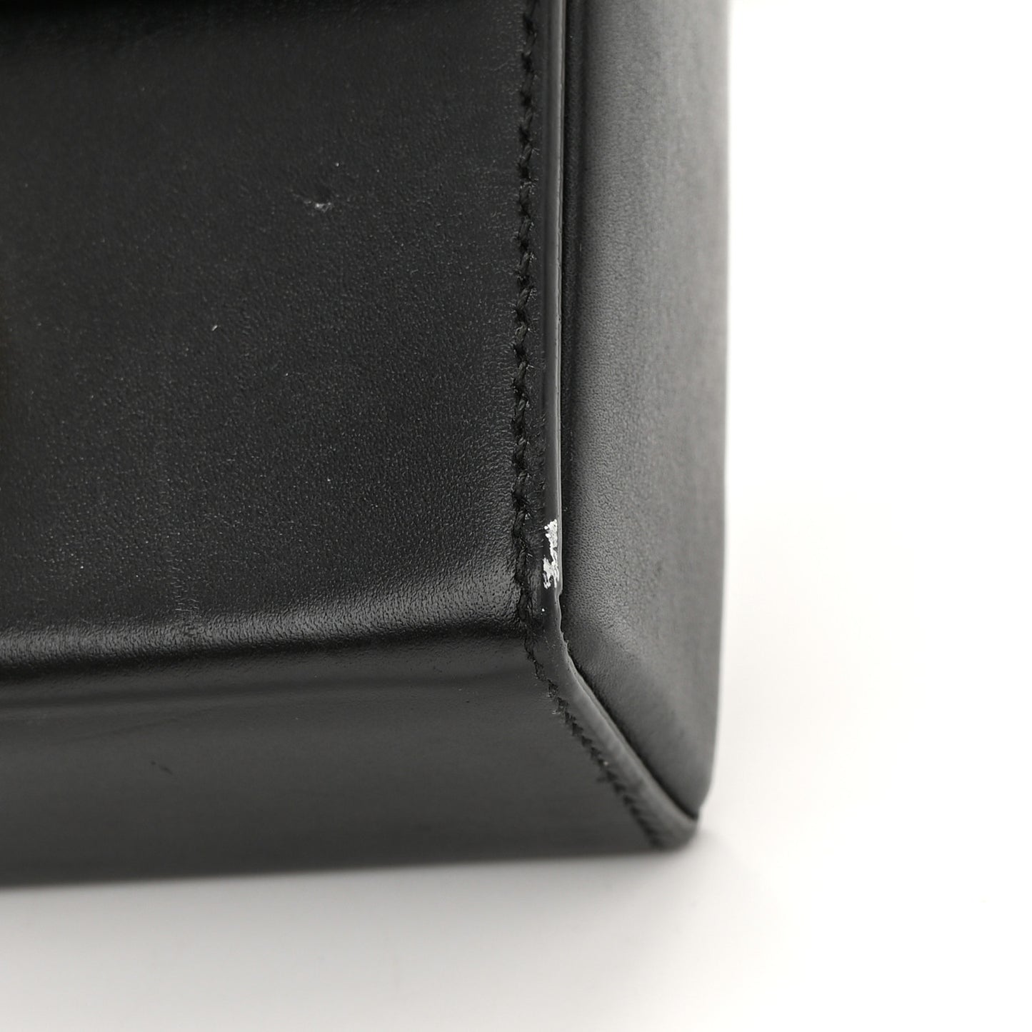 Box Calfskin 30 Montaigne Box Bag Black