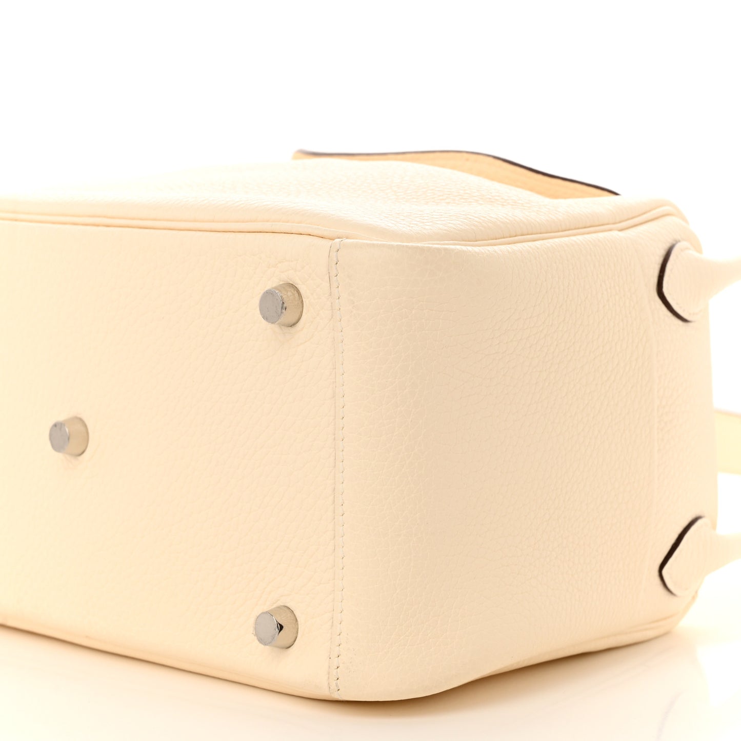 Taurillon Clemence Lindy 26 Nata