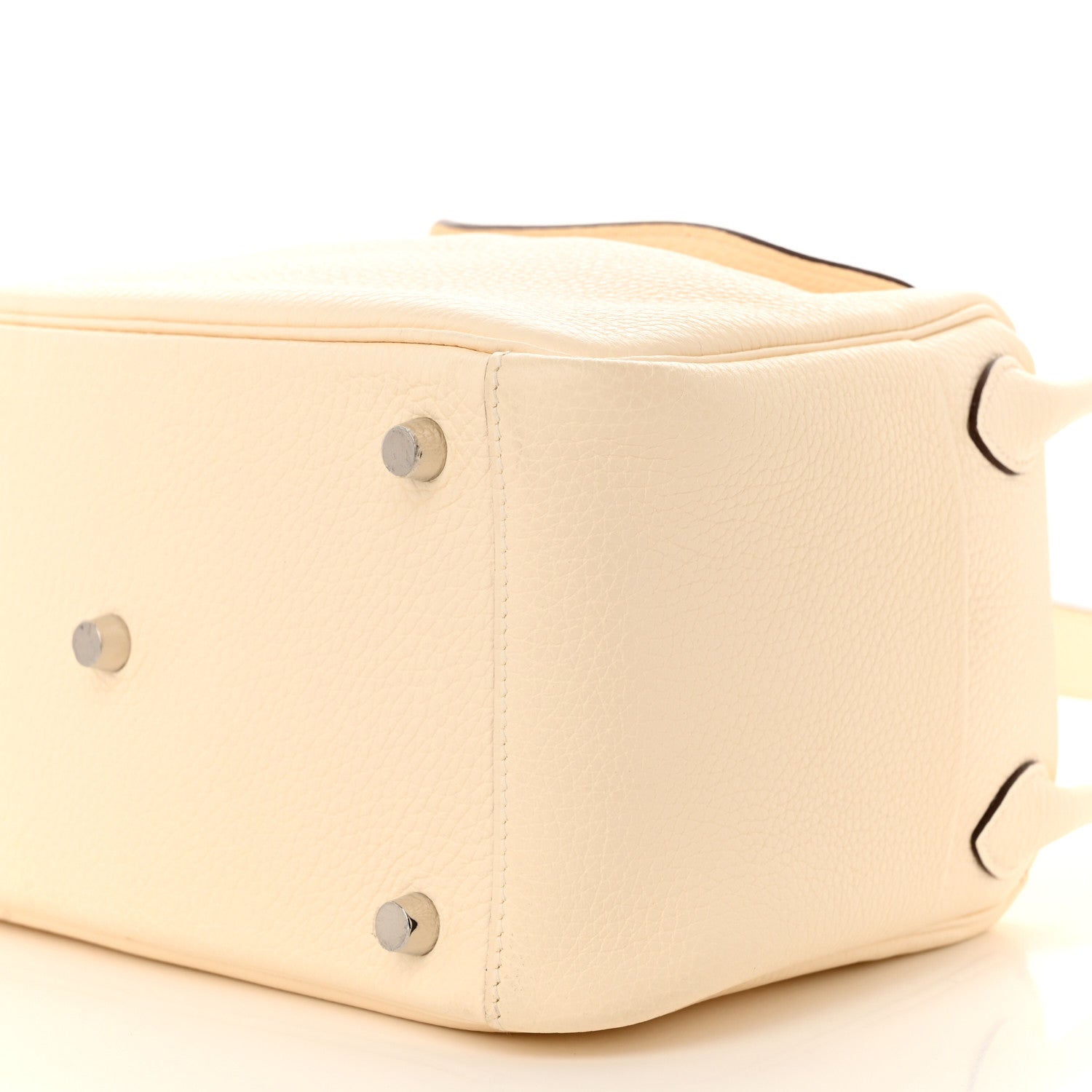 Hermes Taurillon Clemence Lindy 26 Nata 10 of 10