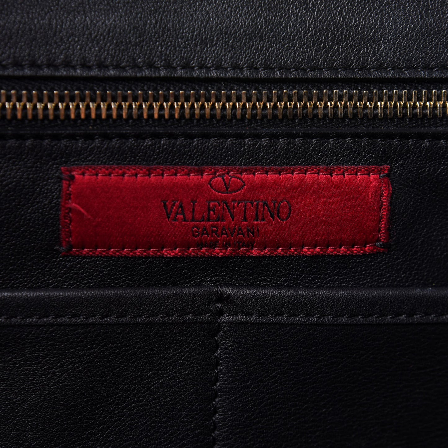 Vitello Medium Rockstud Tote Black