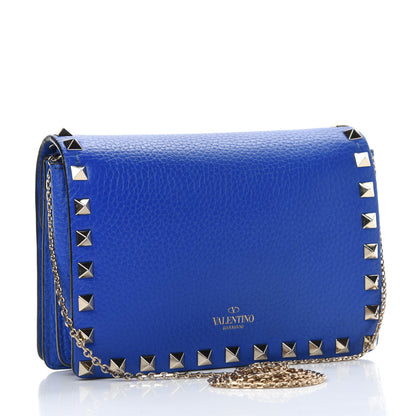 Valentino Garavani Grained Calfskin Rockstud Wallet on Chain Acid Blue 3 of 13