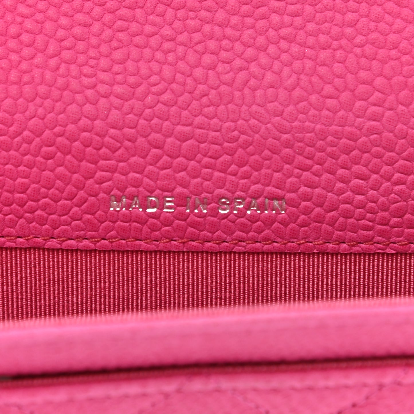 Iridescent Caviar Quilted Flap Card Holder Pink