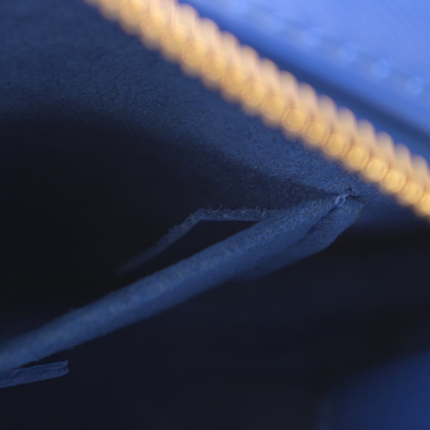 Calfskin New Wave Heart Bag Bleu Neon