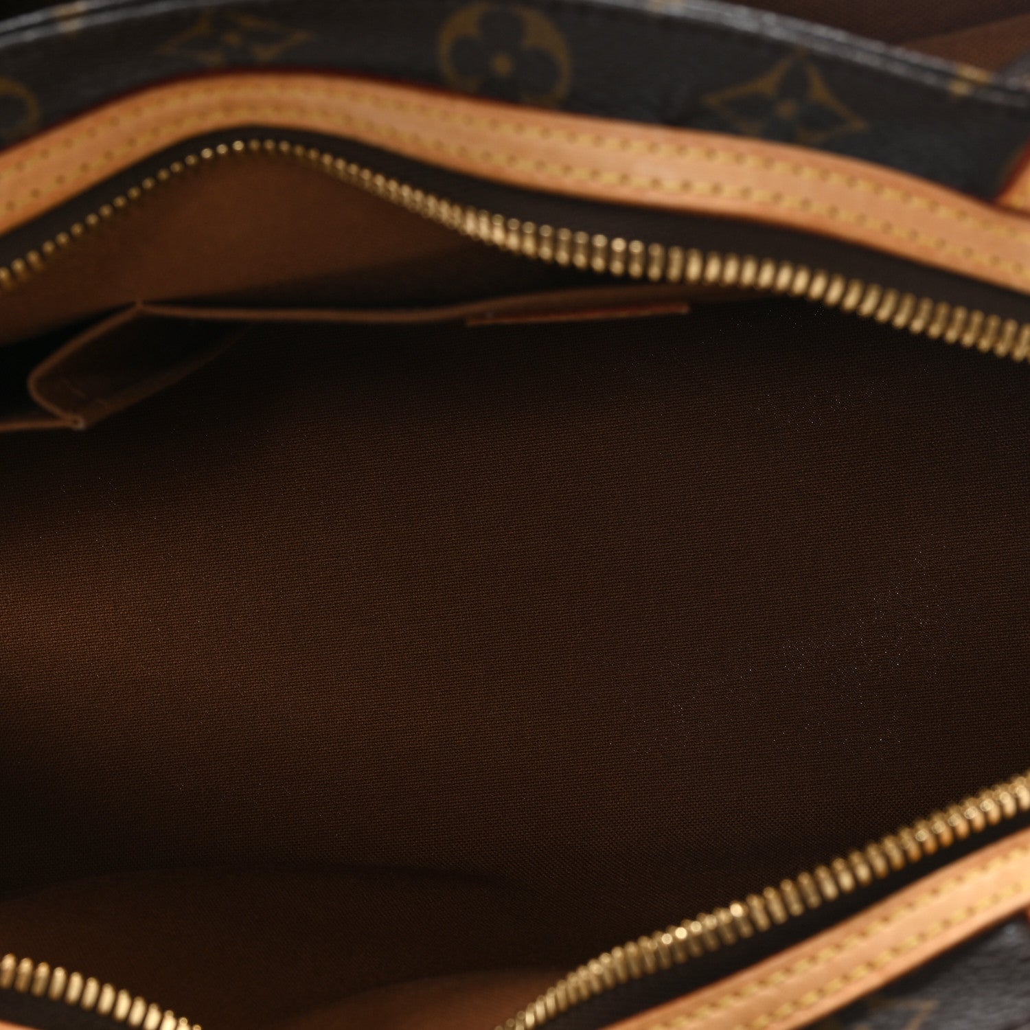 Louis Vuitton Monogram Riveting 5 of 9
