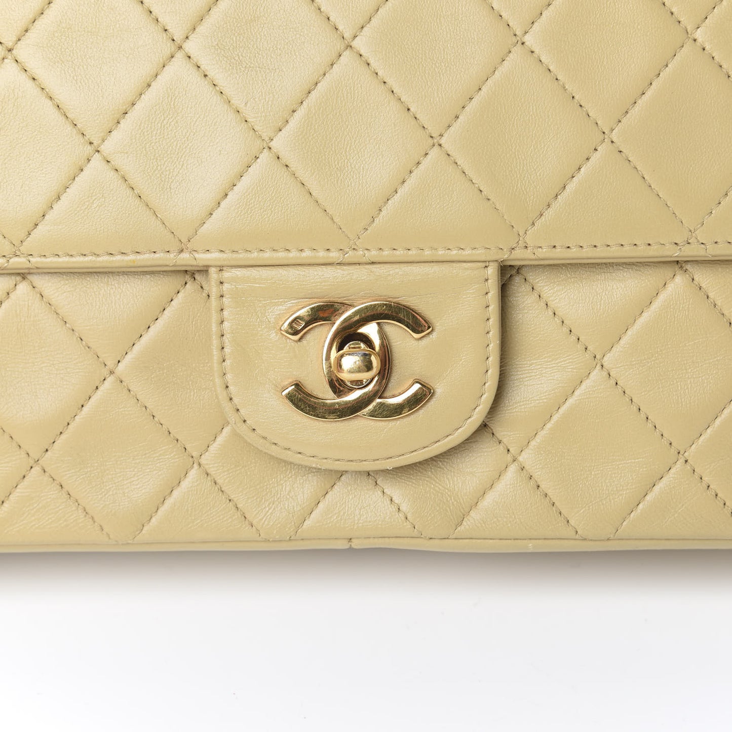 Lambskin Quilted Medium Double Flap Beige