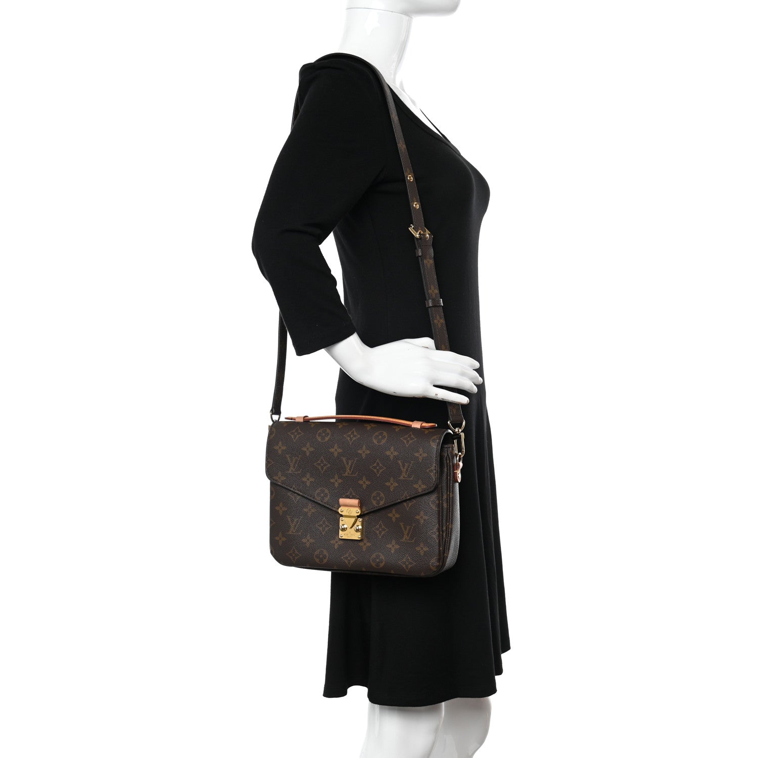 Louis Vuitton Monogram Pochette Metis 2 of 12