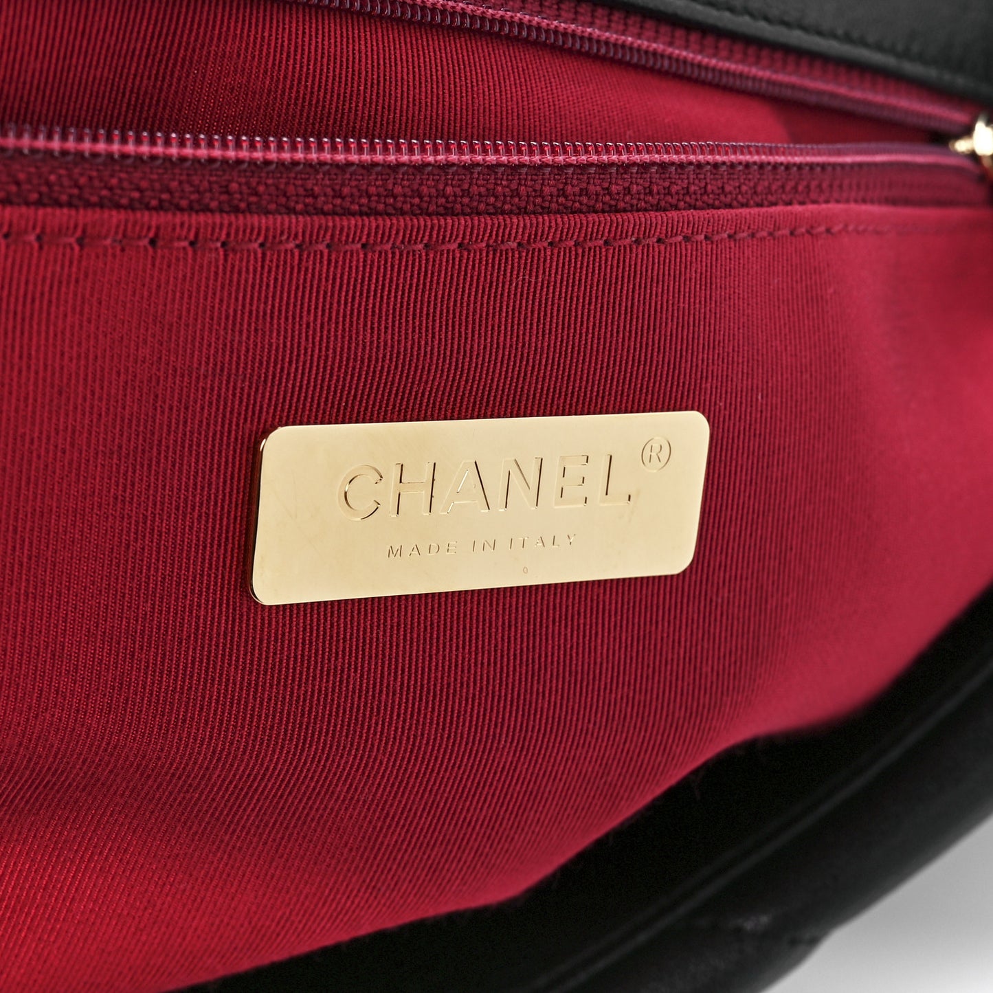 Lambskin Quilted Maxi Chanel 19 Flap Black