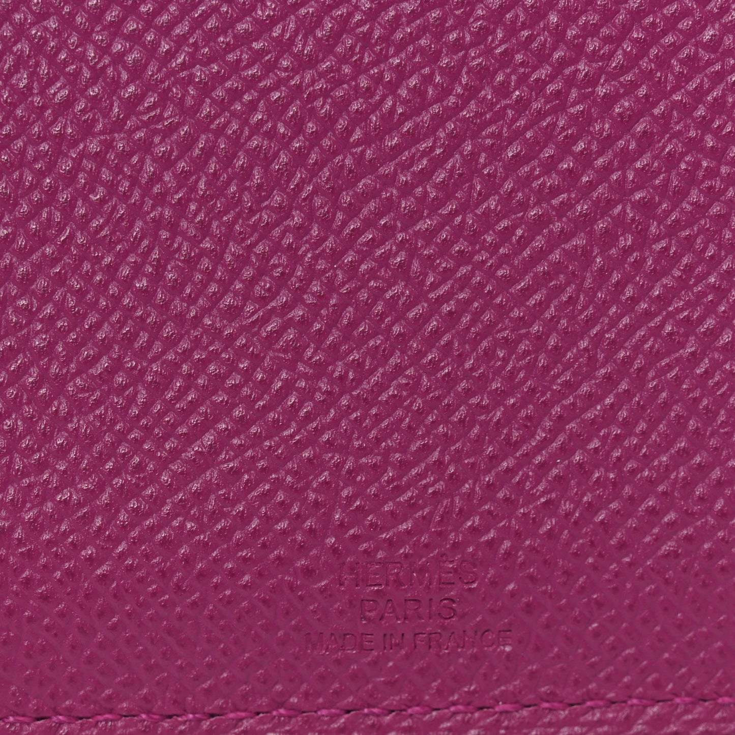 Chevre Mysore Tarmac PM Passport Holder Rose Pourpre